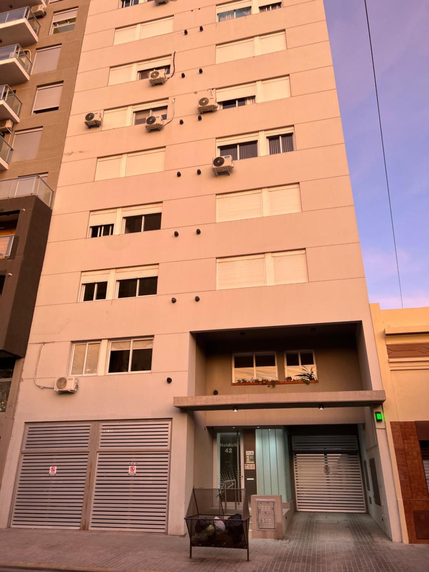 Holdich Apartment
